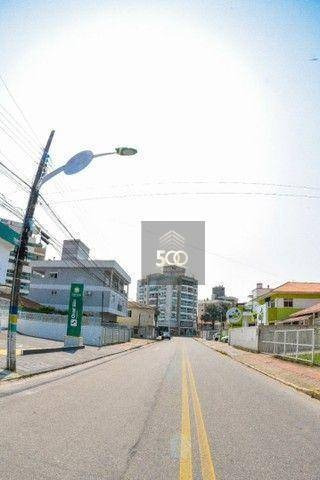 Imagem 5 de 10 de Casa Com 3 Dormitórios E Uma Clinica Cormecial Em Frente - Biguaçuente - Ca0788