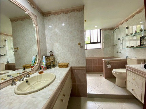 Apartamento Arriendo En Medellín Poblado Milla De Oro