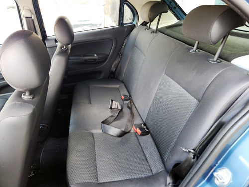Imagen 15 de 24 de Volkswagen Gol Trend 1.6 Trendline 101cv 2016