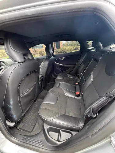 Volvo V40 2.0 T4 Drive-e R-design