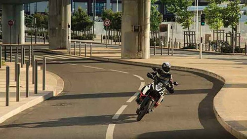 Pneu Michelin 150/70-17 Anakee Adventure Dl 650 V-strom