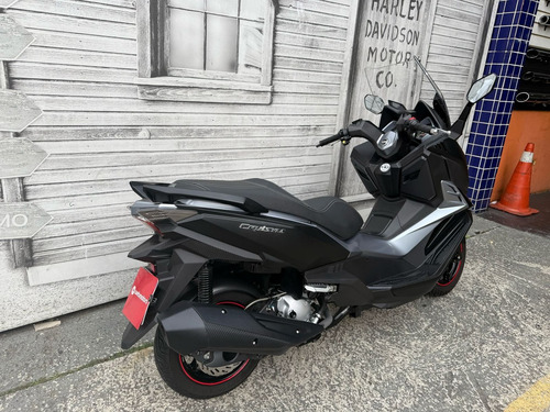 Dafra Cruisym 300