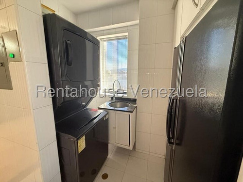 Fredxia Castillo Alquila Espectacular Apartamento Amoblado, Conectado A Planta Eletrica En Nueva Segovia, Barquisimeto # 25-13261