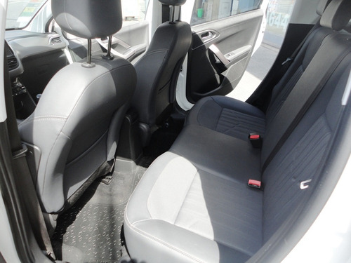 Peugeot 208 1.6 Feline