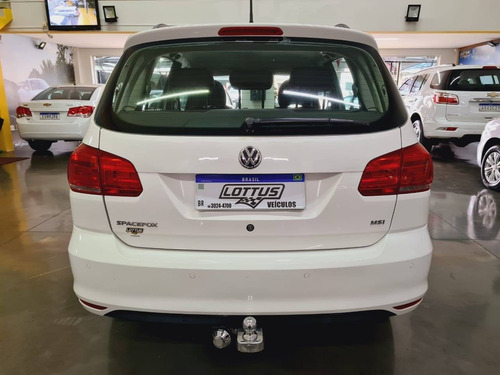 Volkswagen Spacefox 1.6 Msi Comfortline 8v Flex 4p Manual