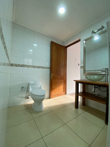 Gran Casa Remodelada! En Agradable Sector De Ñuñoa