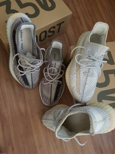 Dois Yeezy 350 Lundmark E Zyon