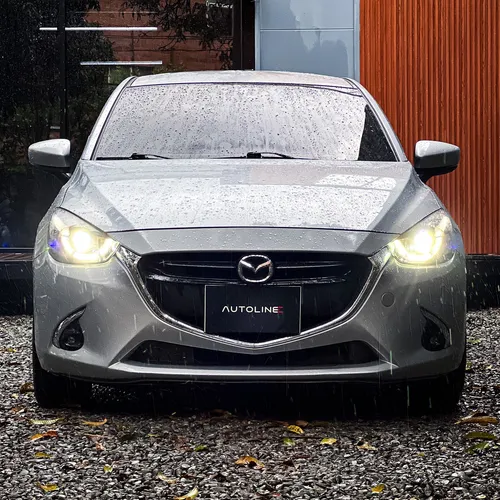 Mazda 2 Grand Touring LX Sedan