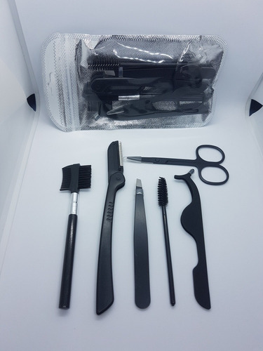 Imagen 2 de 2 de Kit Sencillo Para Cejas Y Pestañas Pinza, Cepillo, Tijera