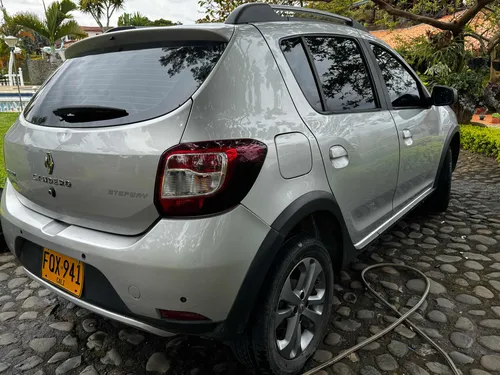 Renault Stepway 1.6 Dynamique / Intens Automática