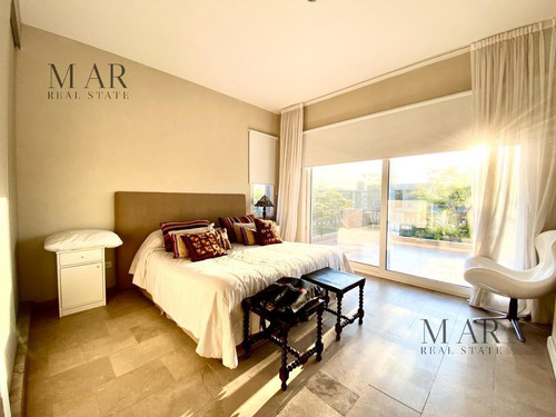 Imagen 15 de 26 de Casa En Venta Con Salida Al Lago Central, 4 Dorm. En Suite Mas Dependencia. El Golf Nordelta