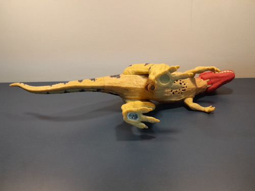 Jurassic World Mattel Fallen Kingdon Ceratosaurus Roarivores (Usado)