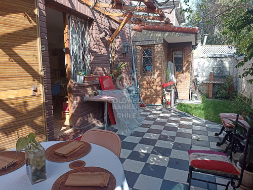 Casa Cercana A Verbo Divino Y Villa María