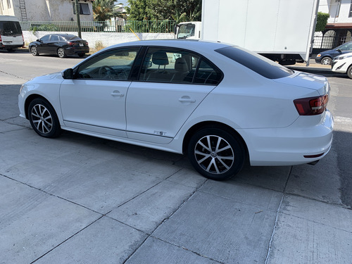 Volkswagen Jetta 2.0 Fest Tiptronic At