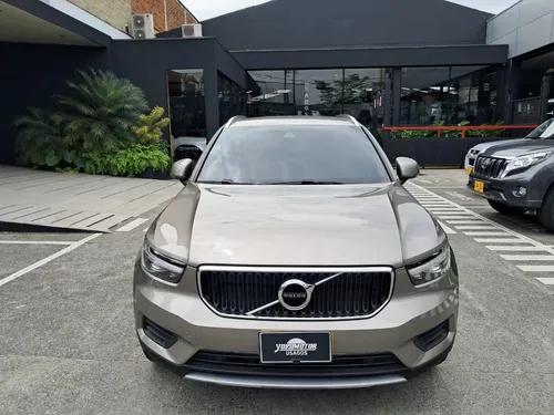 Volvo XC40 2.0 Momentum