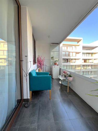 Departamento En Venta De 2 Dorm. En Las Condes 2 Estacionam