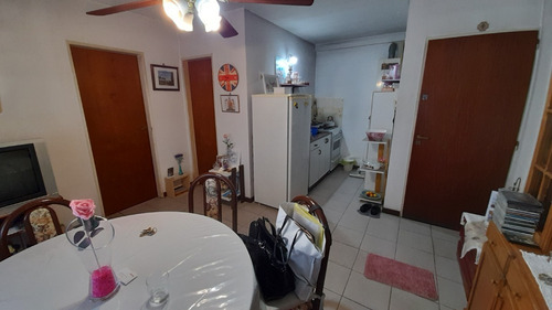 Imagen 9 de 14 de 35/117, Departamento, 1 Dormitorio, Por Escalera, Patio Comun