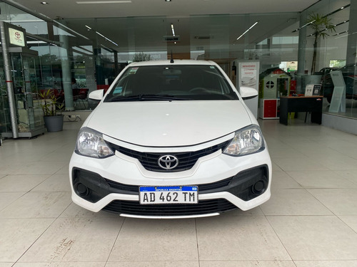 Toyota Etios 1.5 Sedan X