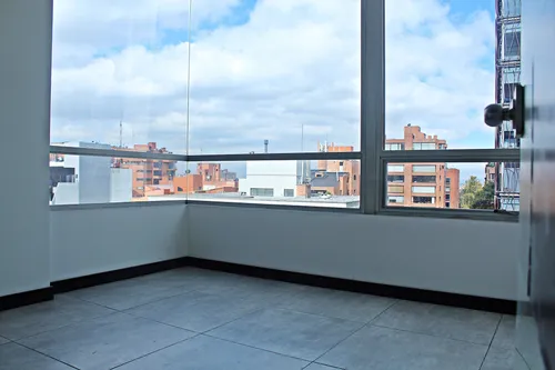 Oficina En Arriendo En Los Rosales. Cod A1105075