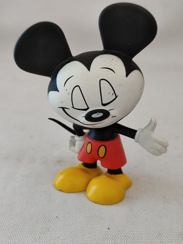 Mickey Mouse Ojos Cerrados Funko Mystery Minis Disney (Usado)