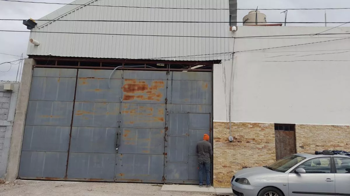 Venta Bodega En San José El Alto A 700mts Del Junipero