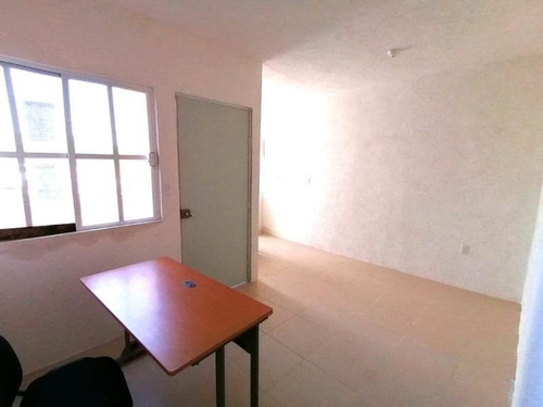 Imagen 4 de 12 de Casa Sola En Venta Lomas De Río Medio Cuatro