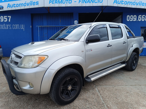 Toyota Hilux 3.0 doble cabina 4x2 srv diesel