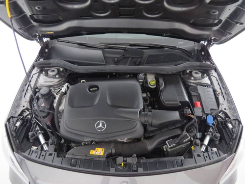 Mercedes-benz Gla 200 1.6 Cgi Flex Advance 7g-dct