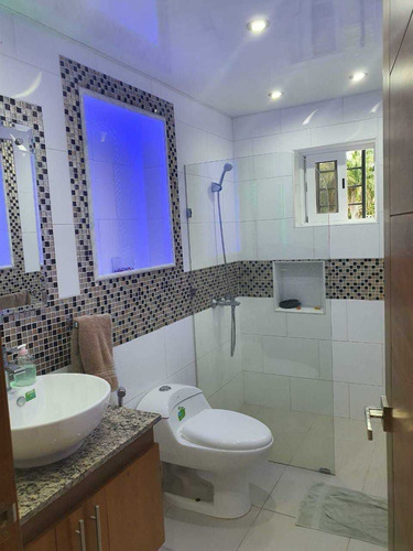 Vendo Apto 3 Hab/ 145 Mt2 Zona Muy Exclusiva De Arroyo Hondo
