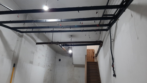Local Excelente Oportunidad 75m2 Expandible A 100 Se Puede Hacer Entrepiso . Zotano Sin Humedad S Nicolas
