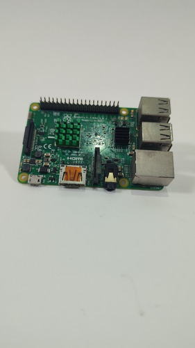 Raspberry Pi 3 B+,en Perfecto Estado Con Disipador De Calor.