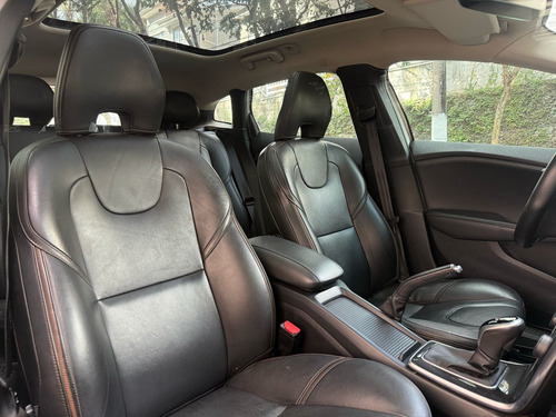 Volvo V40 Cross Country 2.0 T4 Drive-e 5p