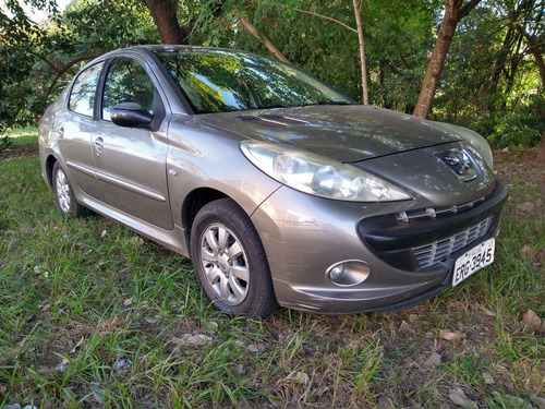 Imagem 7 de 8 de Peugeot 207 Passion 2011 1.4 Xr Flex 4p