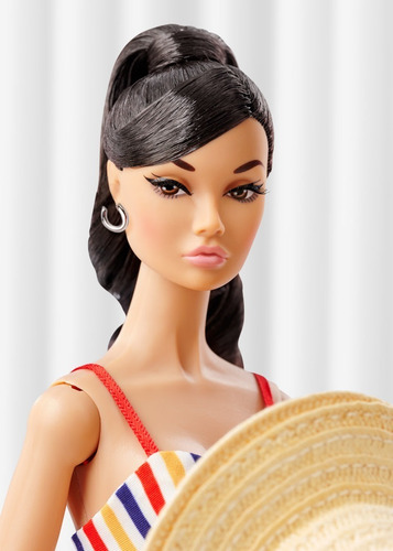 Imagem 2 de 8 de Gift Set Poppy Parker Loves Mystery Date Beach Date 2022