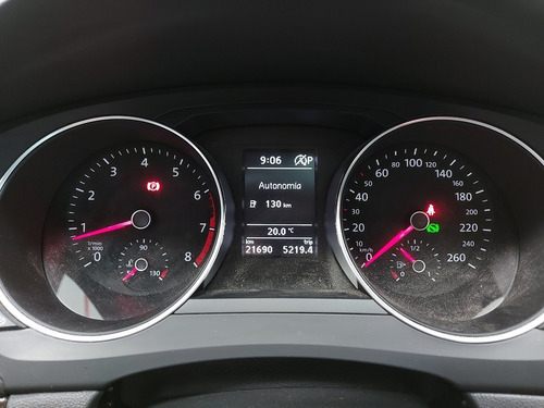 Imagen 13 de 15 de Volkswagen Vento Highline 1.4tsi Dsg
