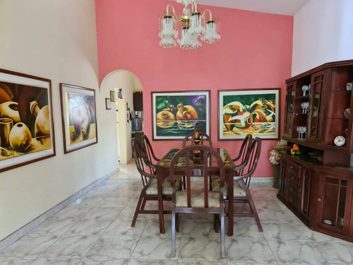 Imagen 4 de 14 de Se Vende Casa Lomas Del Este Cod. 133982 Mzp 04144146049