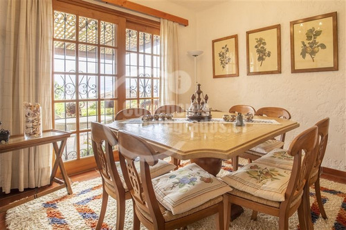 Casa En Venta De 4 Dorm. En Santo Domingo
