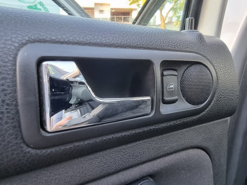 Imagen 9 de 16 de Volkswagen Bora 1.9tdi Trendline