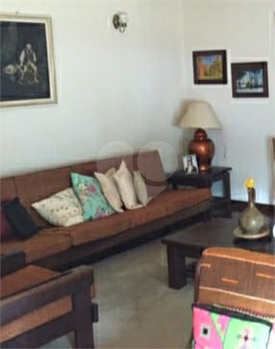 Imagem 6 de 15 de Casa Com 3 Dormitórios Em Excelente Localização No Bairro Auxiliadora. - Reo606628
