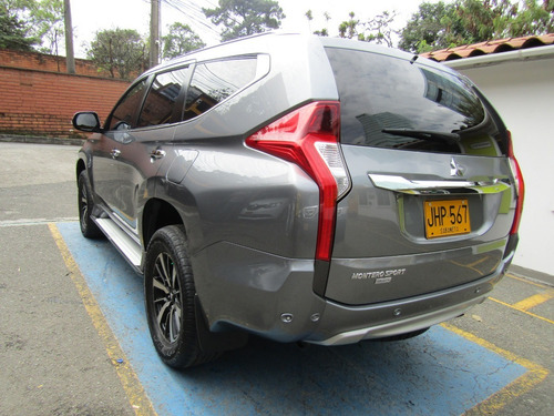 Imagen 5 de 15 de Mitsubishi Montero Sport 3.0 4x4 Mod 2017