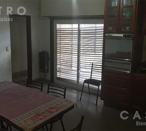 Imagen 25 de 30 de Venta - Casa Con Locales - Libertad