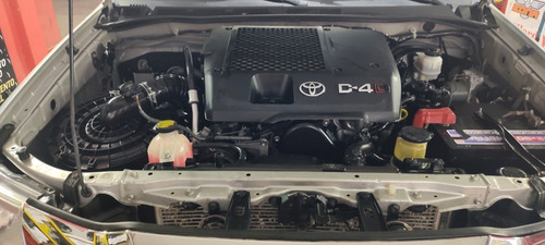 Imagen 5 de 6 de Toyota Hilux 2015 3.0 Cd Srv Cuero 4x4 5at - A4