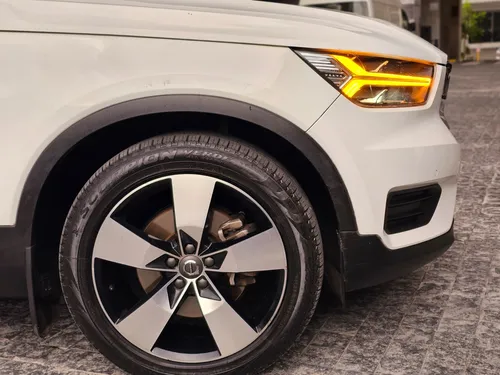 Volvo Xc40 Momentum T4