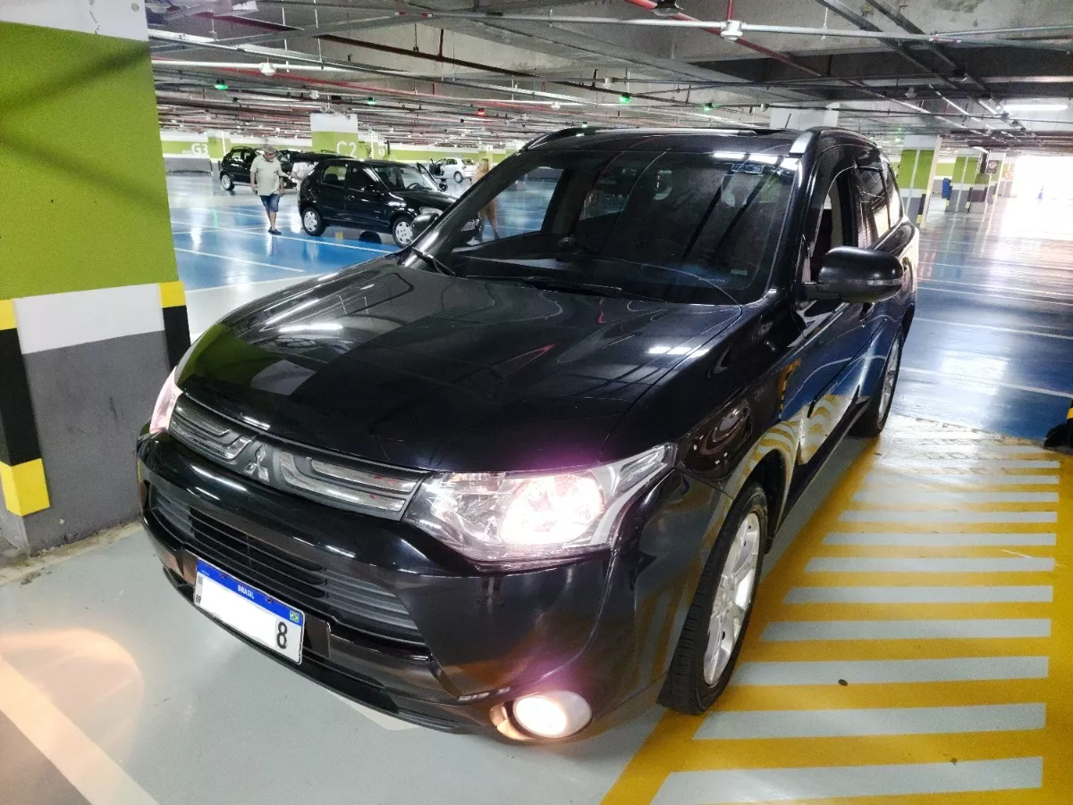 Mitsubishi Outlander 2.0 5p