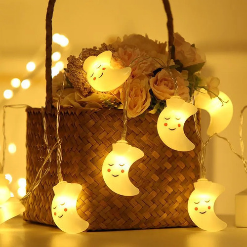 Smiley Moon - 1.5 Meters, 10 Lamps - Usually With Batteries