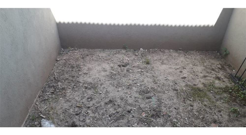 Venta Triplex C/cochera Y Patio En Muñiz!!(s/exp).