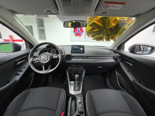 Mazda Mazda 2 1.5 i sedan aut a/ac