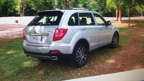 Imagem 3 de 5 de Lifan X60