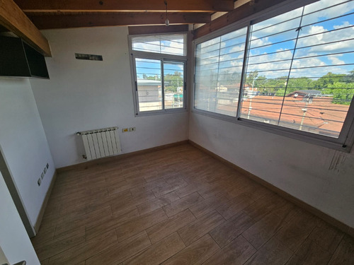 Duplex En Venta Berazategui 4 Ambientes Con Quincho Y Cochera
