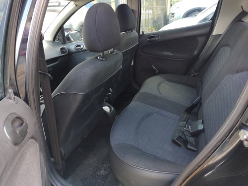 Peugeot 207 1.4 Xr 2010